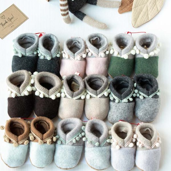 Pom Pom Booties