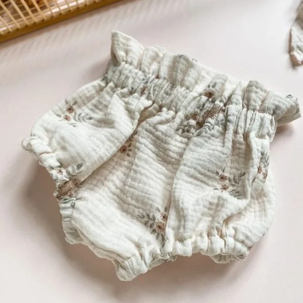 cream bloomers